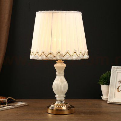 Лампа настольная 