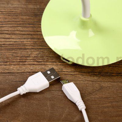 Лампа настольная 