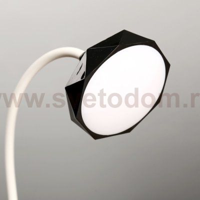 Лампа настольная 