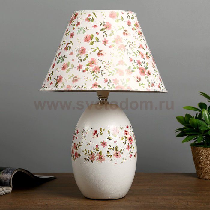 Лампа настольная 
