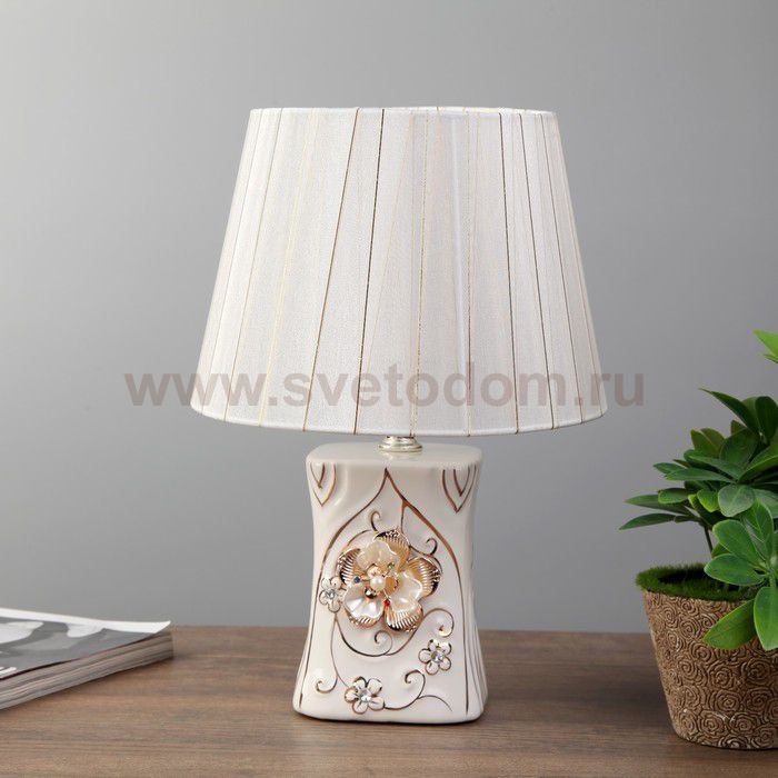 Лампа настольная 