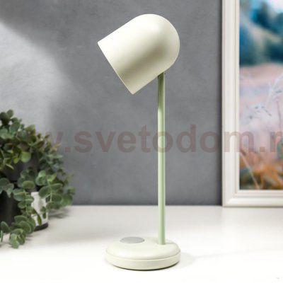 Лампа настольная 16045/1WT LED 4Вт 3 режима  АКБ USB белый 10,5х10,5х34,5 см