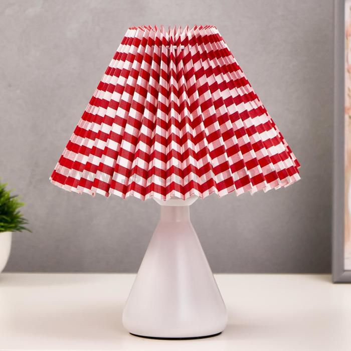 Лампа настольная 16157/1 E27 40Вт белый 25х25х27 см