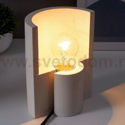 Настольная лампа 16247/1WT Е27 60Вт белый 10х13,5х18 см