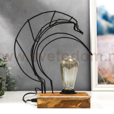 Настольная лампа 