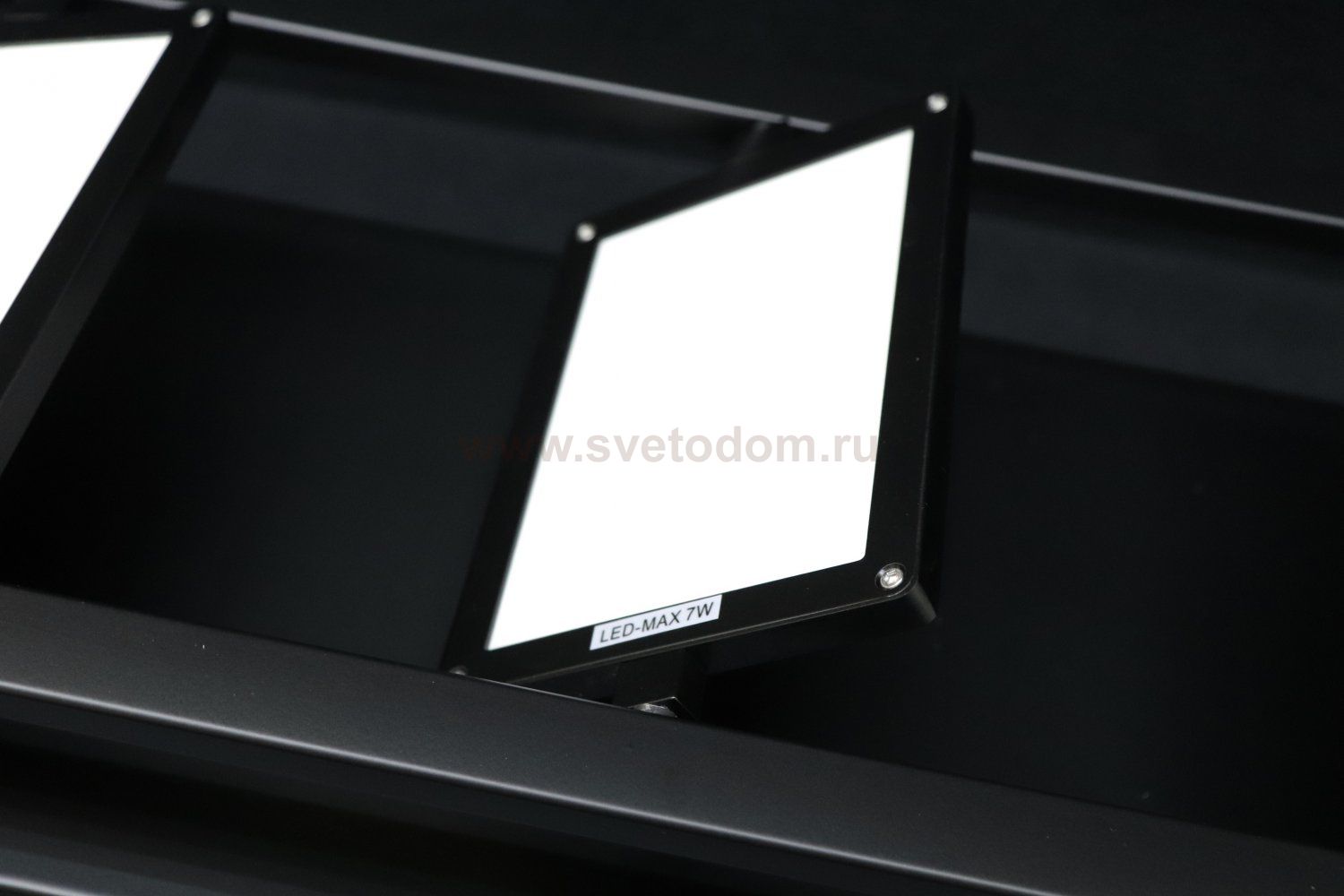 Светильник потолочный St luce SL842.402.08 ELICANO