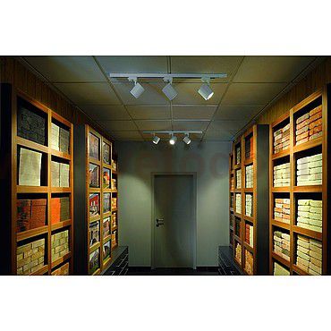 SLV 152424 ENOLA_C 9 Spot, rund, silbergrau, 9W, 3000K, 35°, inkl. 3P.-Adapter