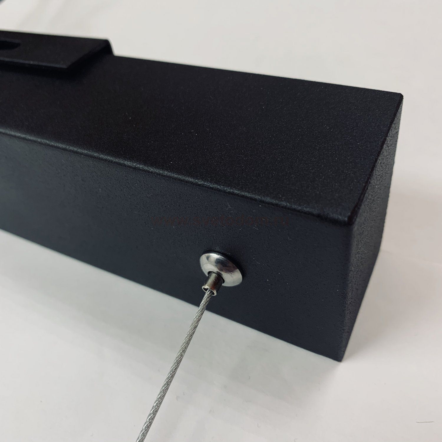 Линейный профильный подвесной светильник 50Вт черный 4000K 55*70*1500мм