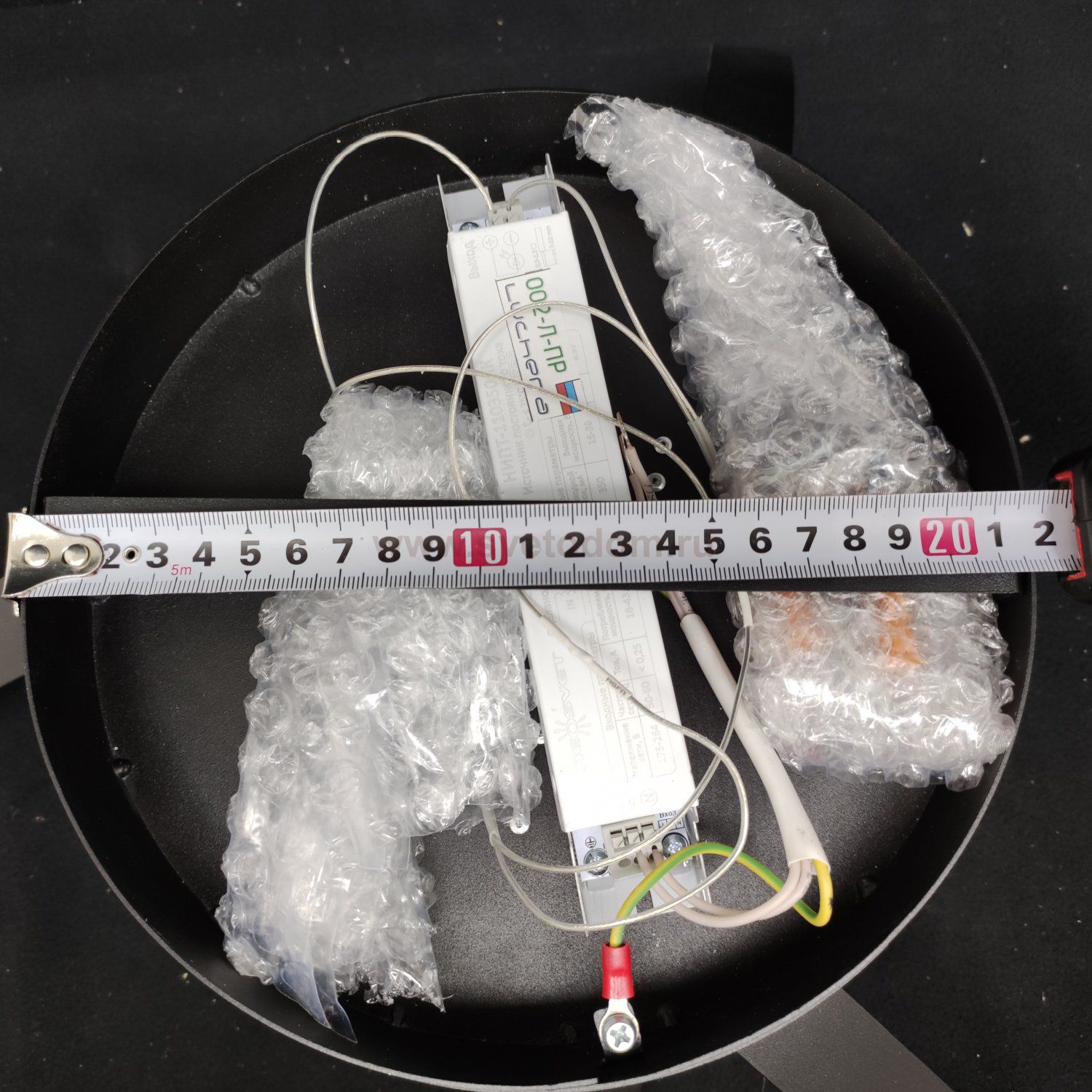 Люстра светодиодная черная TLAR3-51-07/B/4000К Лючера