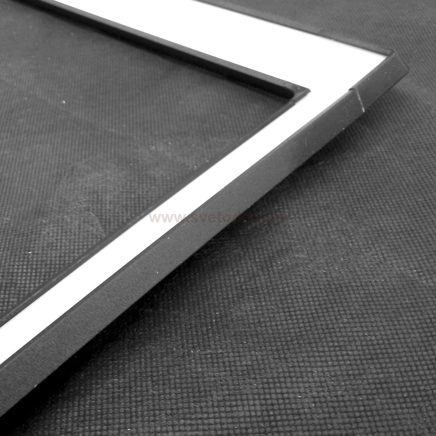 Люстра светодиодная черная TLCU2-52/70-01/B/3000К Лючера