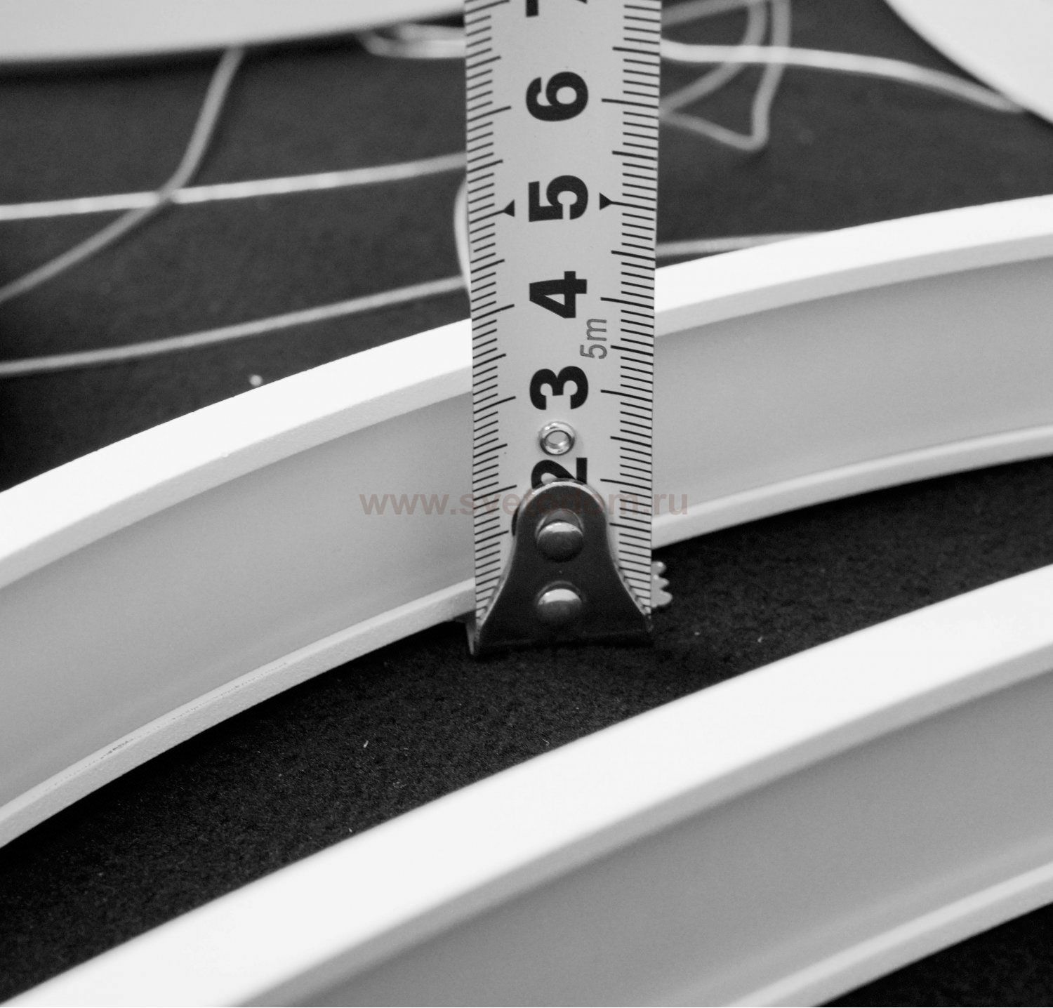 Люстра светодиодная серебристая TLRO2-40/70-01/S/3000К Лючера