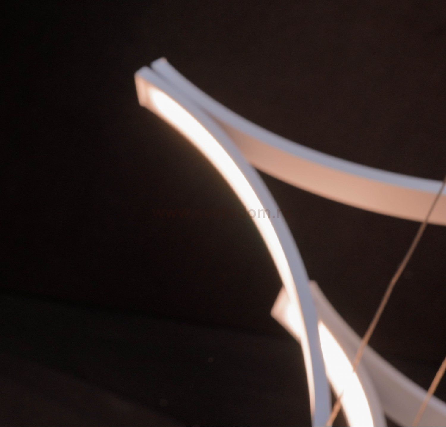 Люстра светодиодная белая TLRO2-40/70-01/W/3000К Лючера