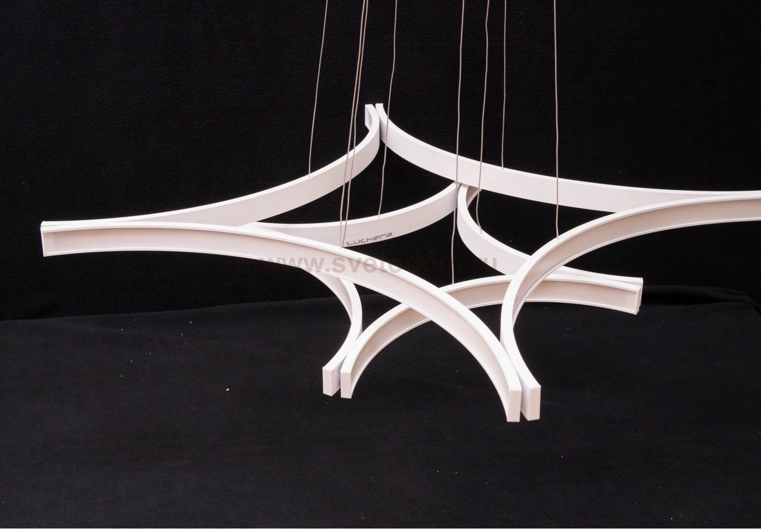 Люстра светодиодная белая TLRO2-40/70-01/W/4000К Лючера