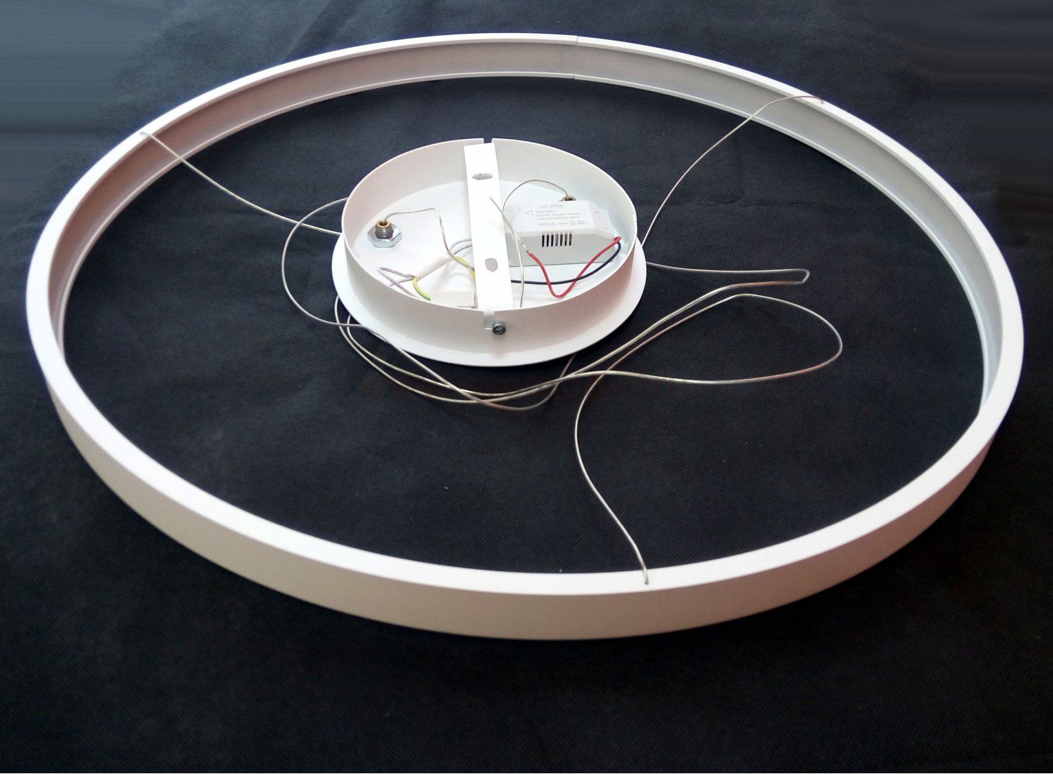 Люстра светодиодная белая TLRU1-50-01/W/3000К Лючера