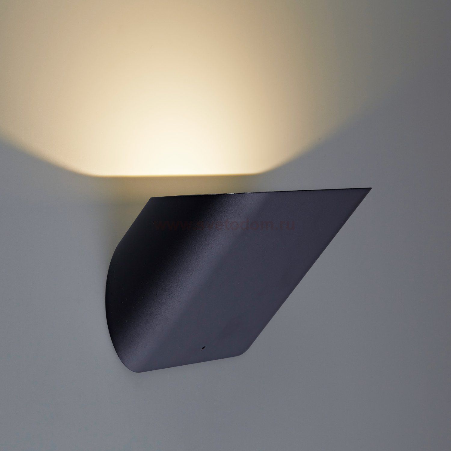 Светильник ZUMALINE LUXE AWG9-047