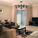 Светильник на штанге Escada 646/8P E27*60W Black TWILIGHT