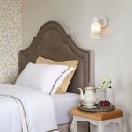 Спот с поворотным плафоном 20025/1 белый с золотом