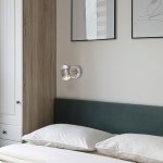 Настенный светильник с поворотными плафонами 20058/1 перламутровый сатин