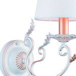 Настенный светильник Favourite 2132-1W Finesse