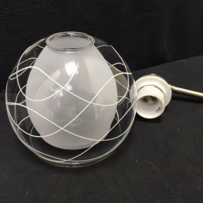 Плафон двойной стекло с полосками 150*125мм Е27 (44мм посадка) Эконом 10049