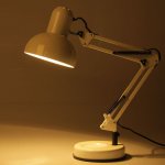 Лампа настольная 810 "Деко, белая" E27 40W