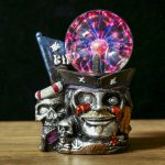 Плазменный шар полистоун "Пират Слепой Пью" 21х15х10 см