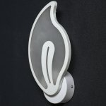 Бра "Лист" 1х15Вт LED 6000К 30,5х16,5х7,5 см