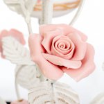 Люстра "Розалин" 5хE14 40Вт белый-розовый 63х63х50 см.