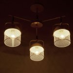 Люстра "Бирасо" 3x60Вт E27 белый-золото 58х58х40 см.