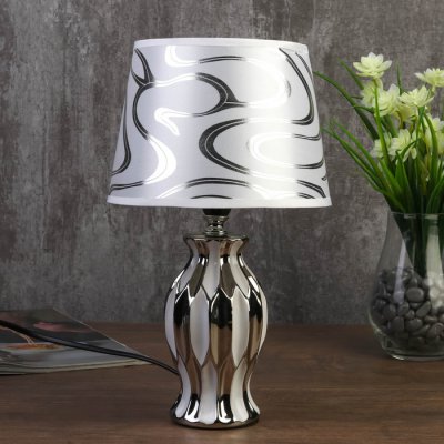 Лампа настольная 7555090TL/1 E14 40Вт белый-серебро 17х17х29,5 см Лампа настольная 7555090TL/1 E14 40Вт белый-серебро 17х17х29,5 см