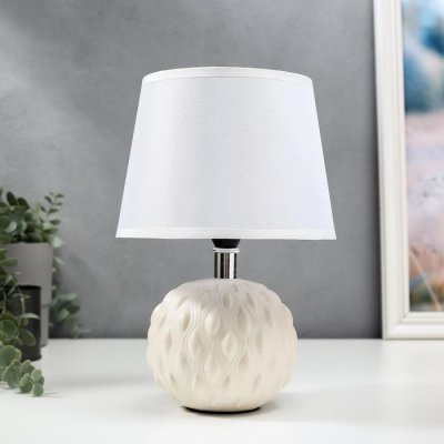 Лампа настольная 58088/1 1х40Вт Е27 белый 17х17х27 см Лампа настольная 58088/1 1х40Вт Е27 белый 17х17х27 см