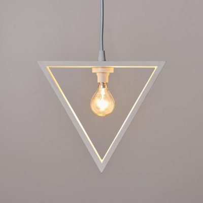 Светильник "Треугольник" 1*40Вт  Е14 белый 28х6х24-67 см