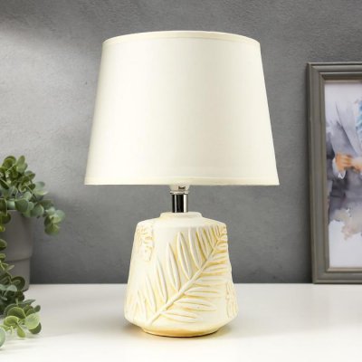 Лампа настольная 16008/1 E14 40Вт бежевый 23х23х33 см