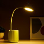 Лампа настольная сенсорная 16090/1GR 18хLED 4Вт USB АКБ 3000-6000К фисташковый 8х8х44 см