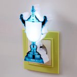 Ночник "Кубок" LED от сети МИКС 4х7х11,7 см