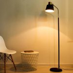 Торшер 19007/1 Е27 40Вт черный-золото 28х40х160 см