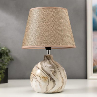 Лампа настольная 16255/1BG Е14 40Вт бежевый 23х23х35 см Лампа настольная 16255/1BG Е14 40Вт бежевый 23х23х35 см