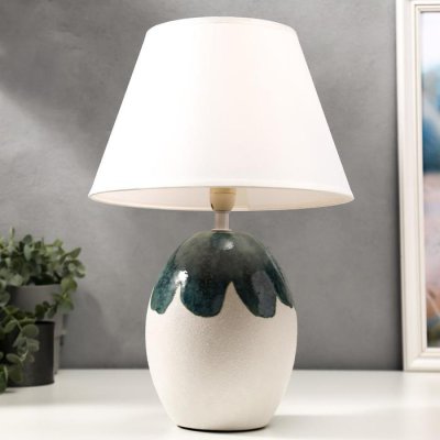 Лампа настольная 16415/1 E14 40Вт белый 25х25х38 см Лампа настольная 16415/1 E14 40Вт белый 25х25х38 см